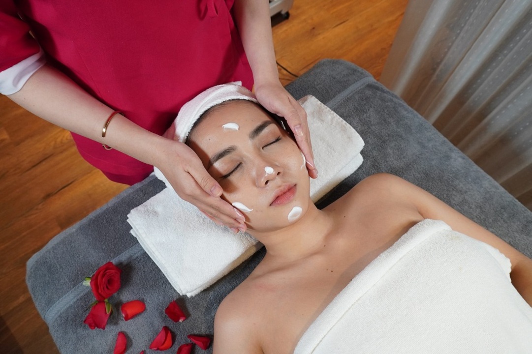 Đi spa chăm sóc da mặt bao nhiêu tiền? Bảng giá chi tiết