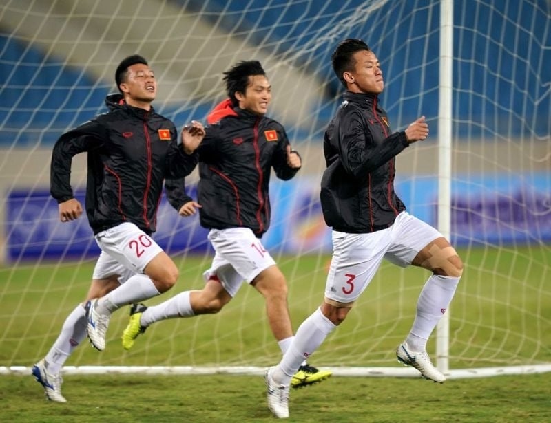 Khởi động bóng đá giúp tăng sự gắn kết và phối hợp đồng đội