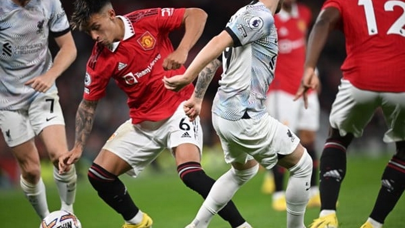 Trung vệ là vị trí then chốt của hàng phòng ngự