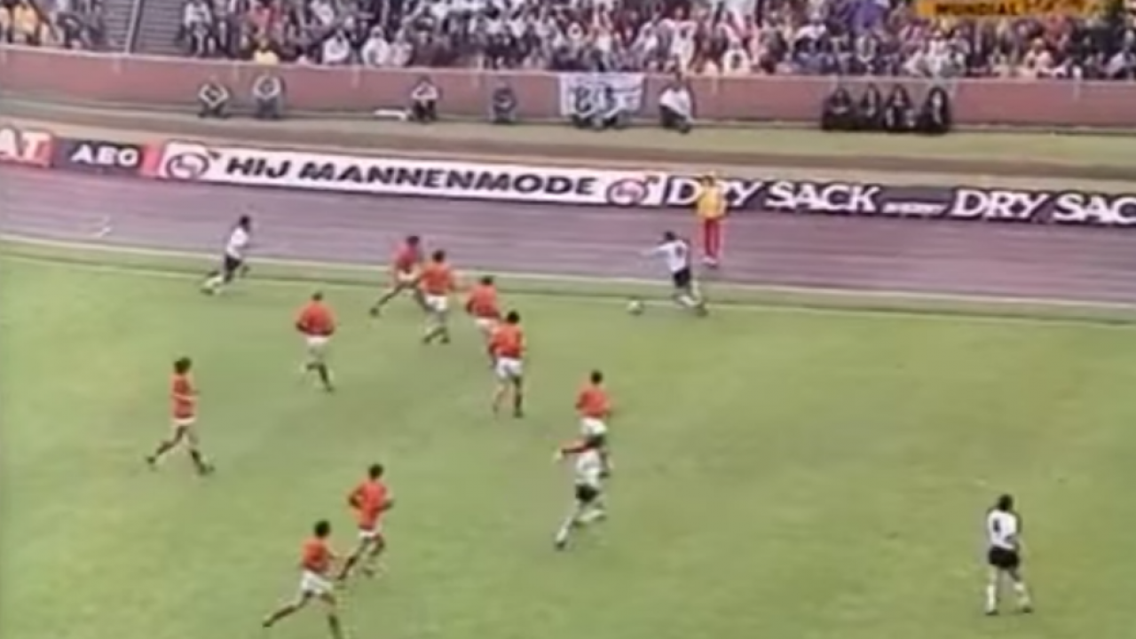 Tìm Hiểu Về Lối Đá Tổng Lực: Bí Quyết Thành Công Của Những Đội Bóng Vĩ Đại