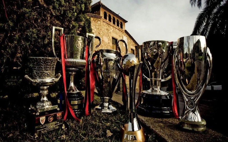 Định nghĩa cú ăn 6 trong bóng đá hiện đại