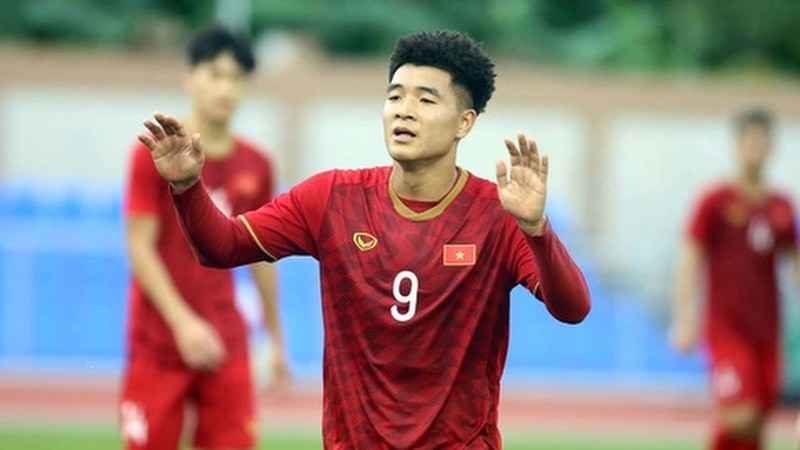 Poker là gì trong bóng đá? Những kỷ lục ấn tượng về poker