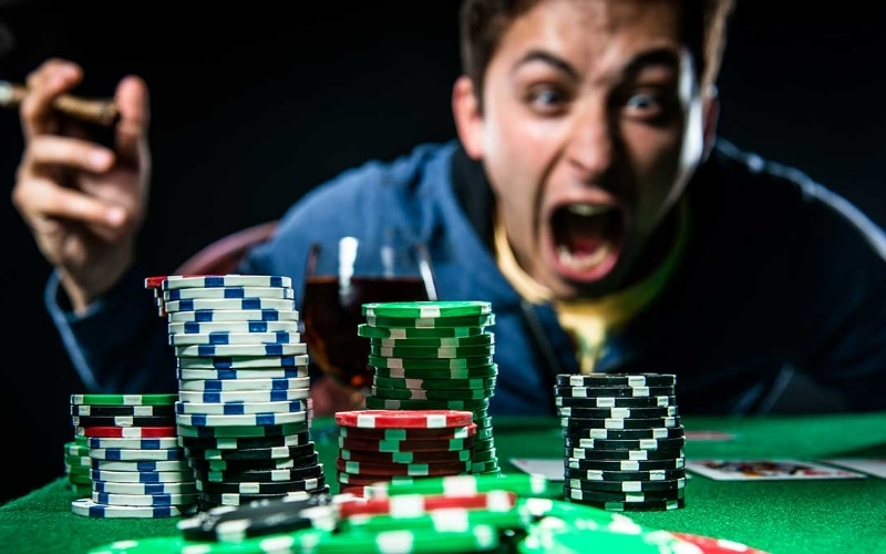 Thuật Ngữ Tilt Trong Poker là gì