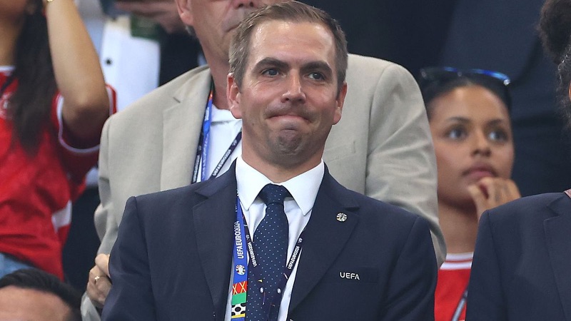 Sự Nghiệp Cầu Thủ Philipp Lahm Và Biểu Tượng Bóng Đá Đức